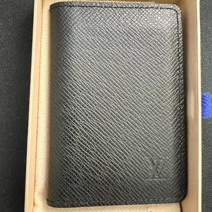 Louis Vuitton Pocket Organizer Black Taiga Leather